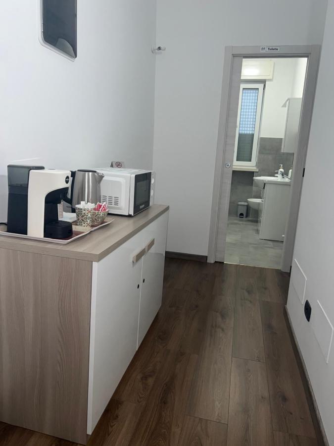 Juliet N - Rental Rooms Верона Екстериор снимка
