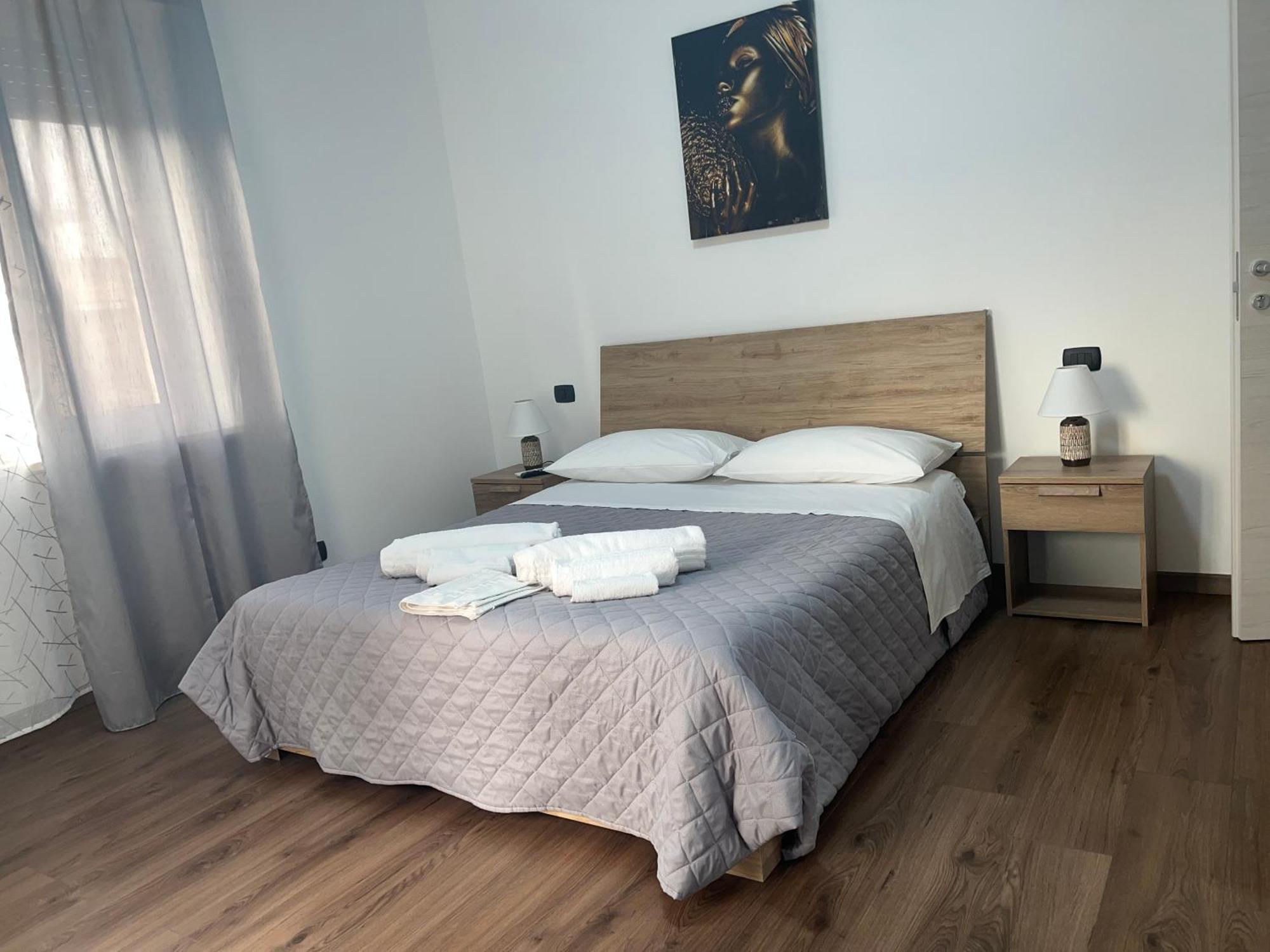 Juliet N - Rental Rooms Верона Екстериор снимка