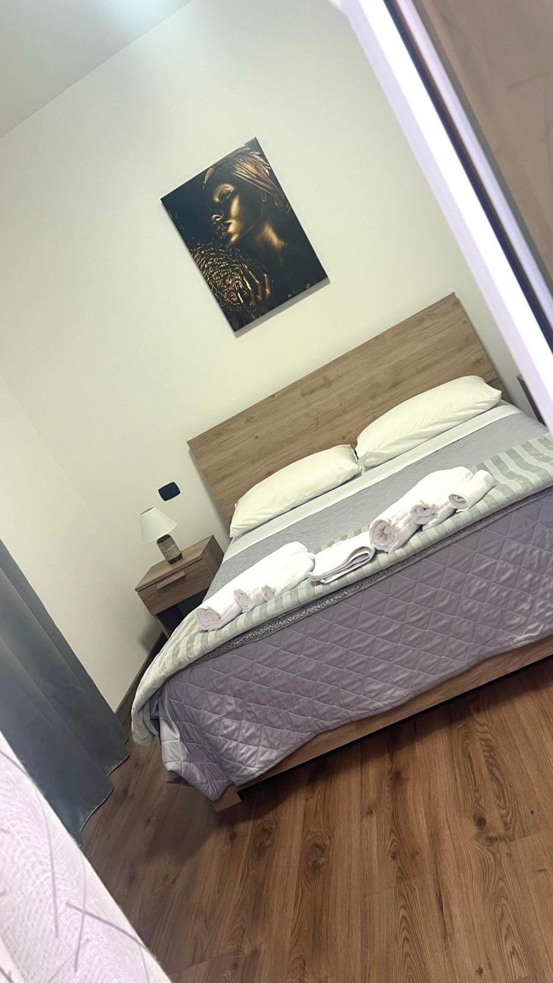 Juliet N - Rental Rooms Верона Екстериор снимка
